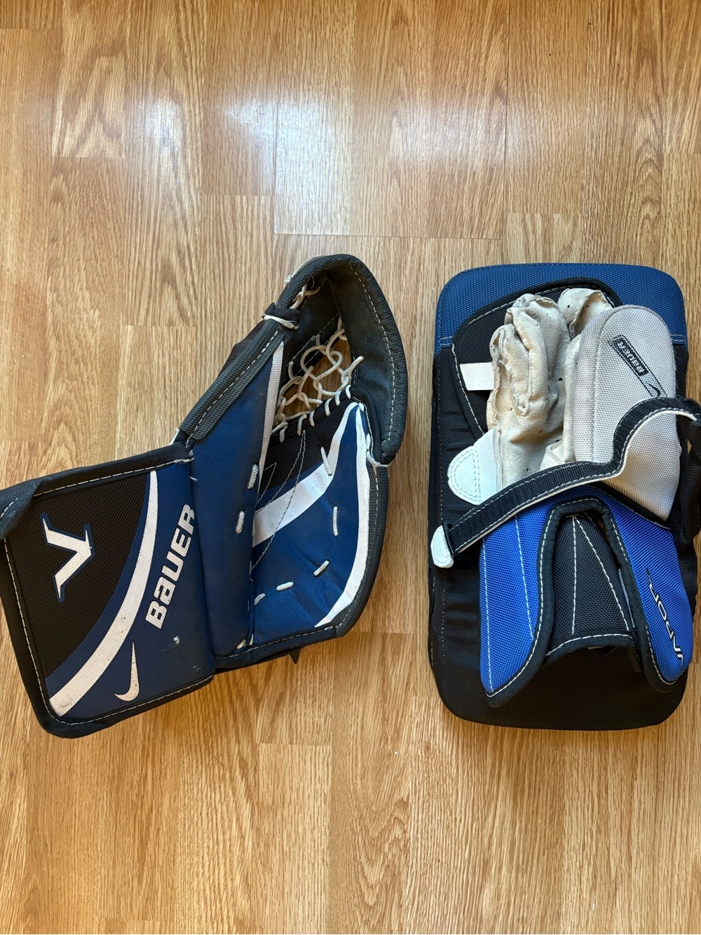 Nike bauer vapor v street hockey goalie blocker and gloves set senior regular
